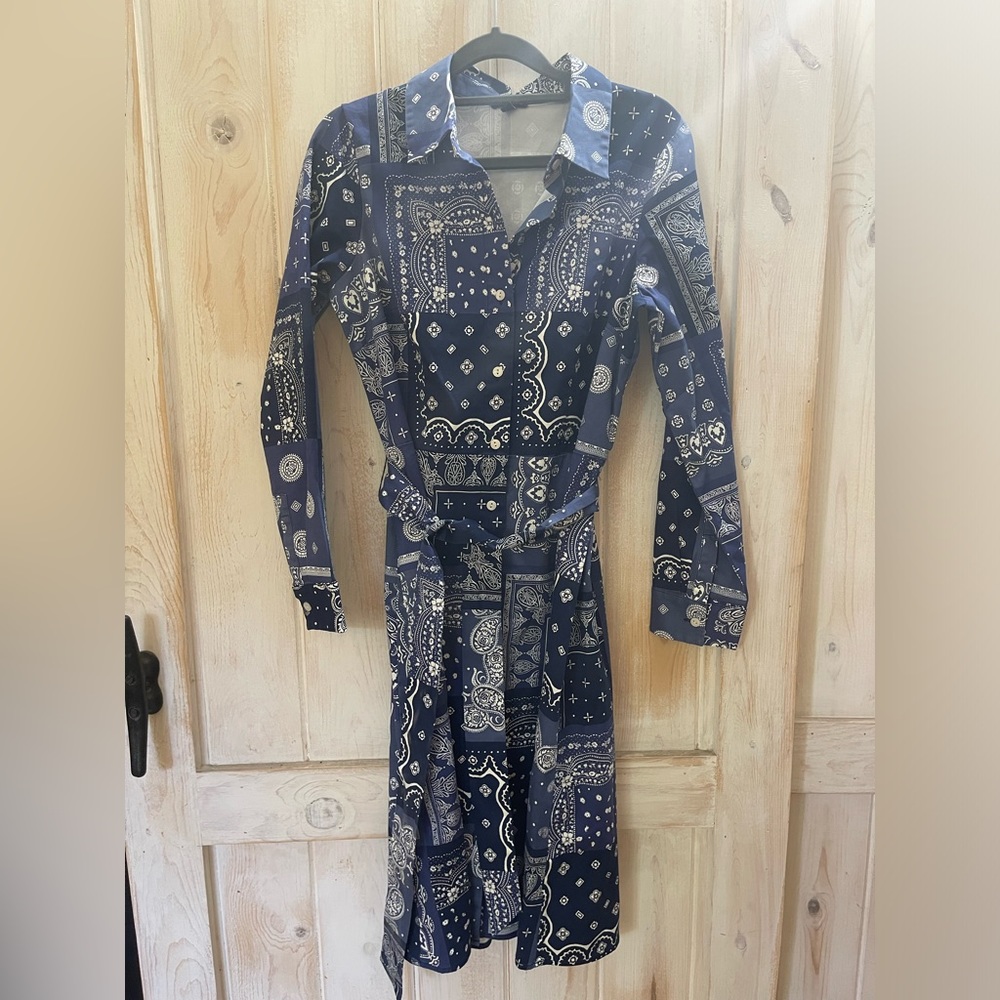 Talbots Long Sleeve Belted Shirt Dress Midi Size 4 Blue and White Pattern